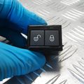 JAGUAR XE 1 generation (2014-2024) Central locking switch GX7314017EC 28434434