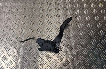 VOLKSWAGEN Passat B7 (2010-2015) Throttle Pedal 5Q1723503H 31238049