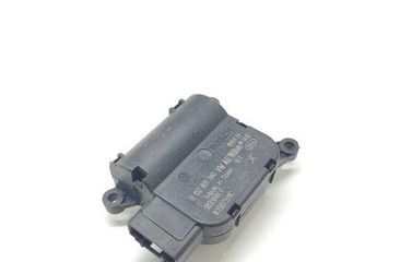 AUDI A3 8P (2003-2013) Клапаны управления внутренним подогревом 0132801340 31923729