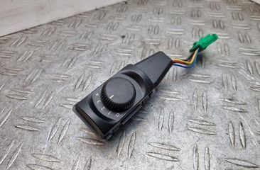 PEUGEOT 5008 1 generation (2009-2016) Citau veidu vadības bloki 96846886XT 24176725