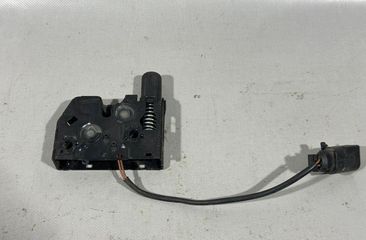 AUDI A8 D2/4D (1994-2002) Bonnet Lock 4H0823509B 31416728