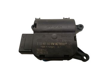 SKODA Octavia 2 generation (2004-2013) Клапаны управления внутренним подогревом 0132801343 32205539