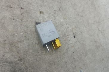 TOYOTA Corolla Verso 1 generation (2001-2009) Relays 9008087019 25487700