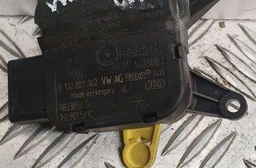 VOLKSWAGEN Passat B6 (2005-2010) Клапаны управления внутренним подогревом 1K2907511C,0132801342 30538658