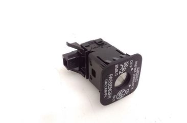 TOYOTA Avensis 3 generation (2009-2020) SRS Switch NM56 31281796
