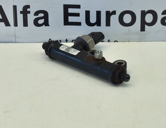 JAGUAR XF C6/4F (2004-2011) Degvielas reika 4R8Q9CD66AE 3202555