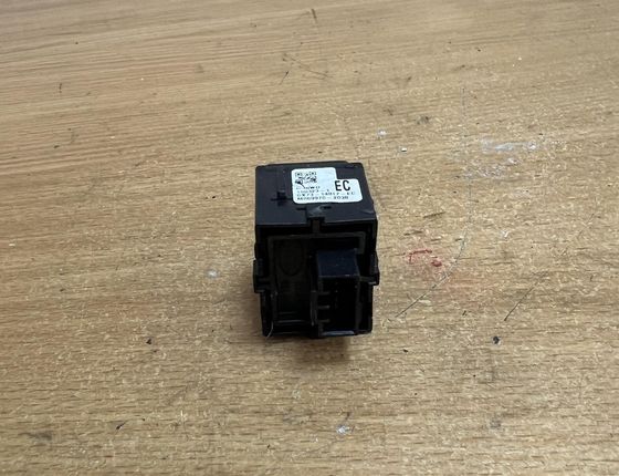 JAGUAR XF 1 generation (1995-2010) Central locking switch GX73-14017-EC,#F1019 24929000