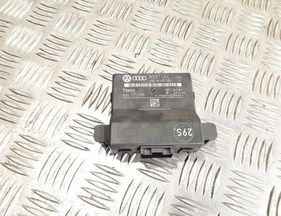 VOLKSWAGEN Touran 1 generation (2003-2015) Rear Right Door Control Unit 1K0907530E 32026722