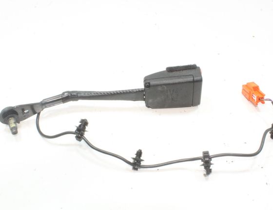 JAGUAR XE 1 generation (2014-2024) Front Right Seat Buckle FK72-61208-AD 32102489