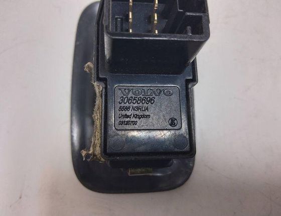 VOLVO V70 2 generation (2000-2008) Rear Right Door Window Control Switch 30658696 20545801