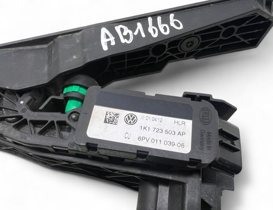 VOLKSWAGEN Passat B7 (2010-2015) Throttle Pedal 1K1723503AP 31404610