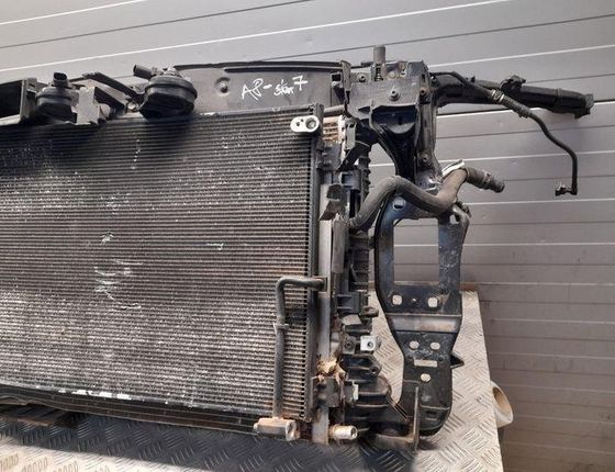 AUDI A8 D4/4H (2010-2018) Dzesēšanas sistēma 4H0121251B,4H0823509C 19526635