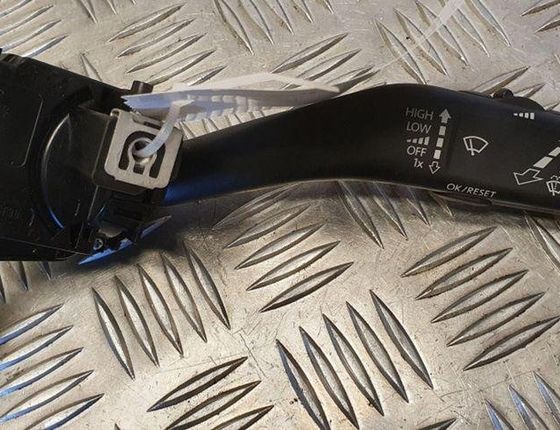 SEAT Leon 2 generation (2005-2012) Wiper Control 1K0953519J 31576836