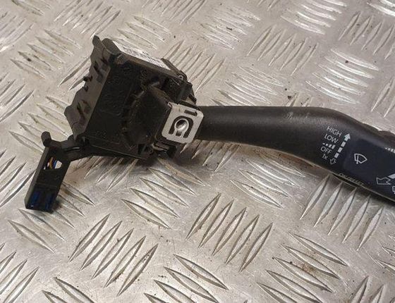 VOLKSWAGEN Golf Plus 1 generation (2004-2009) Wiper Control 1K0953519J 31579774