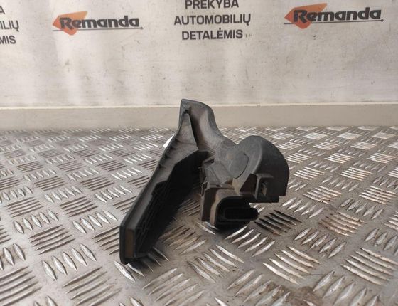 VOLKSWAGEN Passat B7 (2010-2015) Akseleratora / gāzes pedālis 1K1721503 31587171