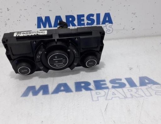 PEUGEOT 3008 1 generation (2010-2016) Climate  Control Unit 6452W5,96738220,N6009004 27745367