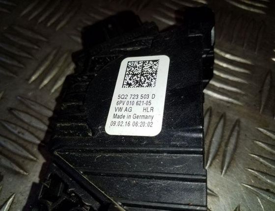 VOLKSWAGEN Passat Variant 1 generation (2010-2024) Throttle Pedal 5Q2723503D 26201775