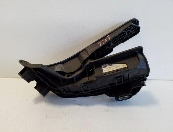 VOLKSWAGEN Passat B7 (2010-2015) Throttle Pedal 1K2723503M 32156492