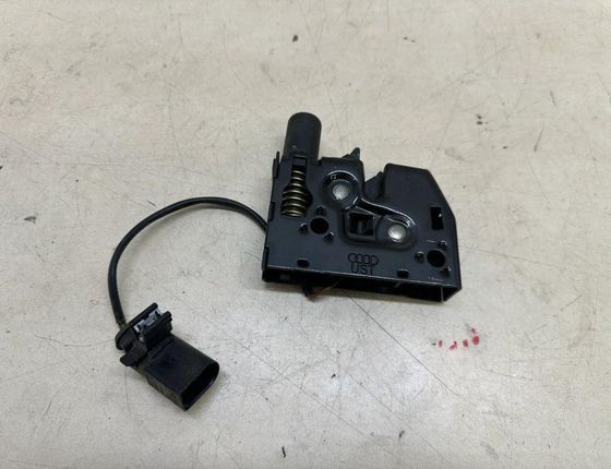 AUDI A8 D2/4D (1994-2002) Bonnet Lock 4H0823509C 31417598
