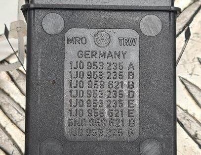 VOLKSWAGEN Golf 4 generation (1997-2006) Windscreen heating switch 1J0953235A,1J0953235B,1J0959621B 23935842