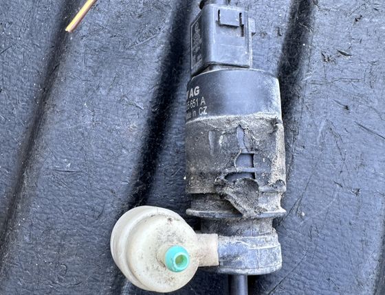 AUDI A6 C6/4F (2004-2011) Washer Tank Motor 1T0955651A 26830131