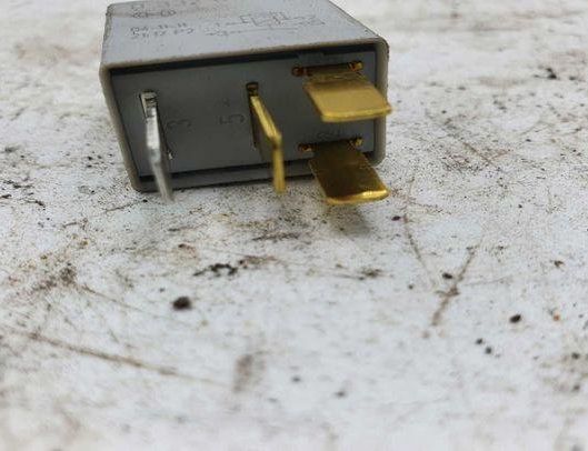 TOYOTA Corolla Verso 1 generation (2001-2009) Relays 0332011001,9008087019 25504242