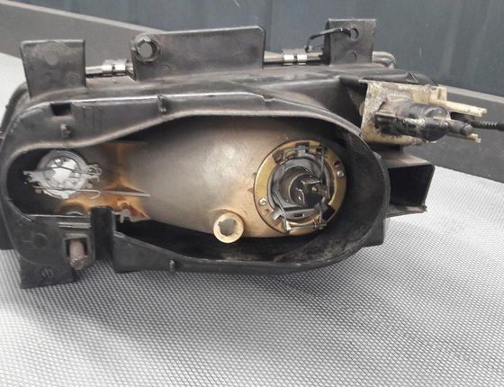 PEUGEOT 307 1 generation (2001-2008) Фара передняя левая 7r0186701 30168289