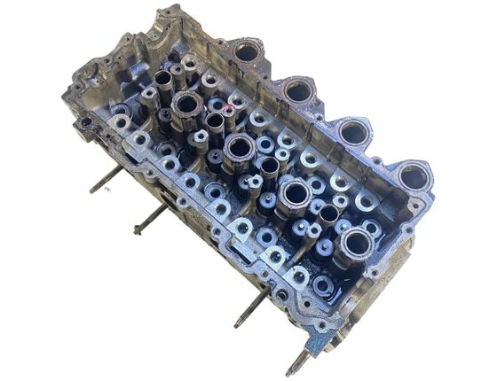 VOLVO V50 1 generation (2003-2012) Engine Cylinder Head 9655911480 28797208