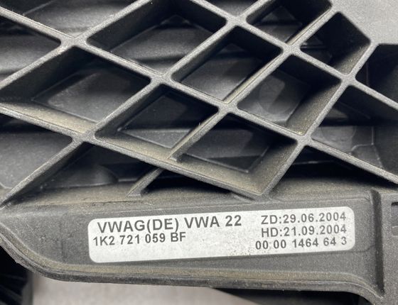 VOLKSWAGEN Golf 5 generation (2003-2009) sajūga pedālis 1K2721059 17301458