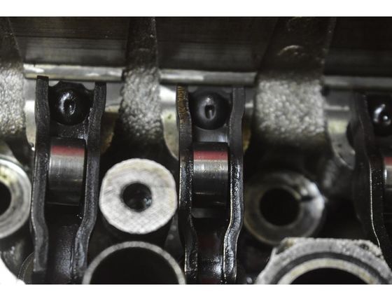 PEUGEOT Engine Cylinder Head 9655911480 30009529