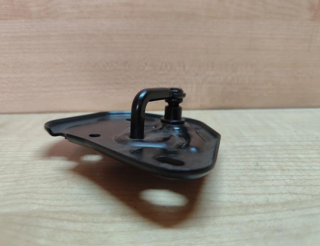 AUDI A6 C7/4G (2010-2020) Dzinēja pārsega āķis 4G0823186A 29015714