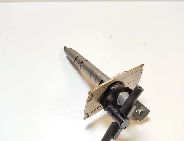 VOLKSWAGEN Passat B6 (2005-2010) Fuel Injector 03L130277,0445116030 32859085
