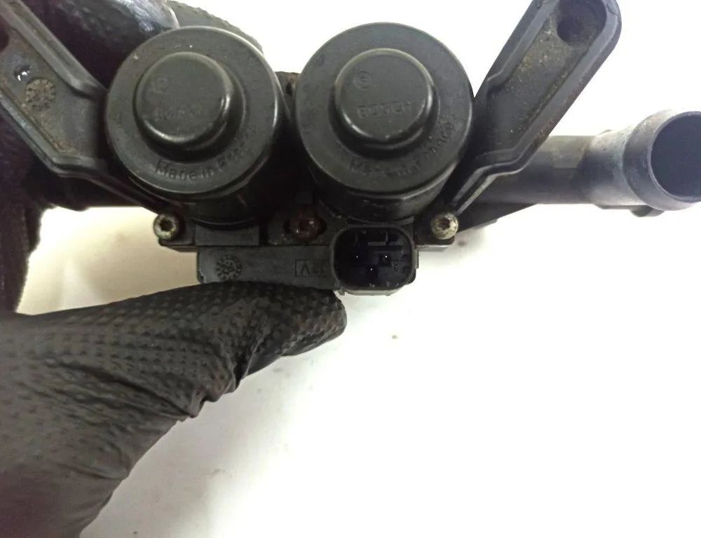 BMW 5 Series F10/F11 (2009-2017) Клапан радиатора отопления 64119310349,1147412221,9310349,131005,6411931034901 32866124