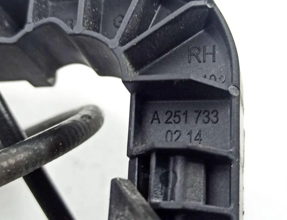 MERCEDES-BENZ R-Class W251 (2005-2017) Aizmugurējā labā durvju slēdzene 994041,100751,A2517330214,1697302235,A2517600504 32868740