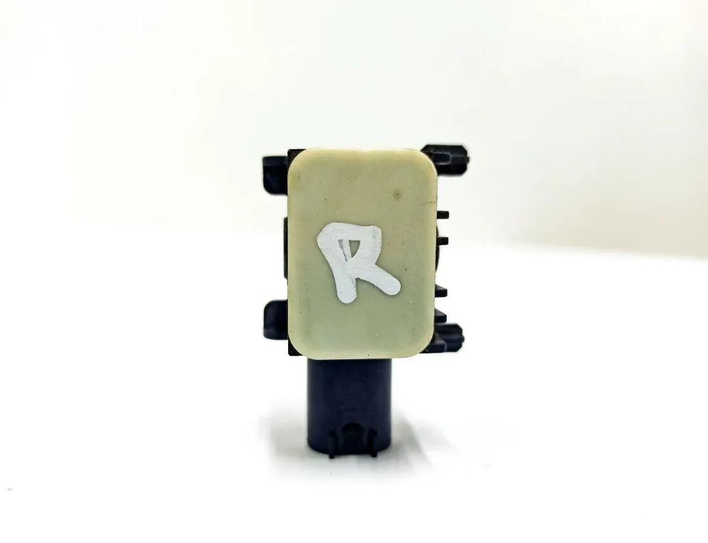 MERCEDES-BENZ R-Class W251 (2005-2017) Датчик удара передний правый 404112,051207,0038202826 32875232