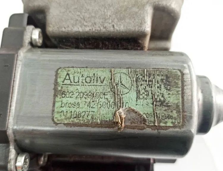 MERCEDES-BENZ E-Class W211/S211 (2002-2009) Front Left Seatbelt G606841600,615461100,7426000,609098200C,040657,602208100,A2118600688,605987100,602209800E,008L000,6072808A,I283U541864,2118607886,5610784241,AETYP2010,I000042,0910082314 32878042