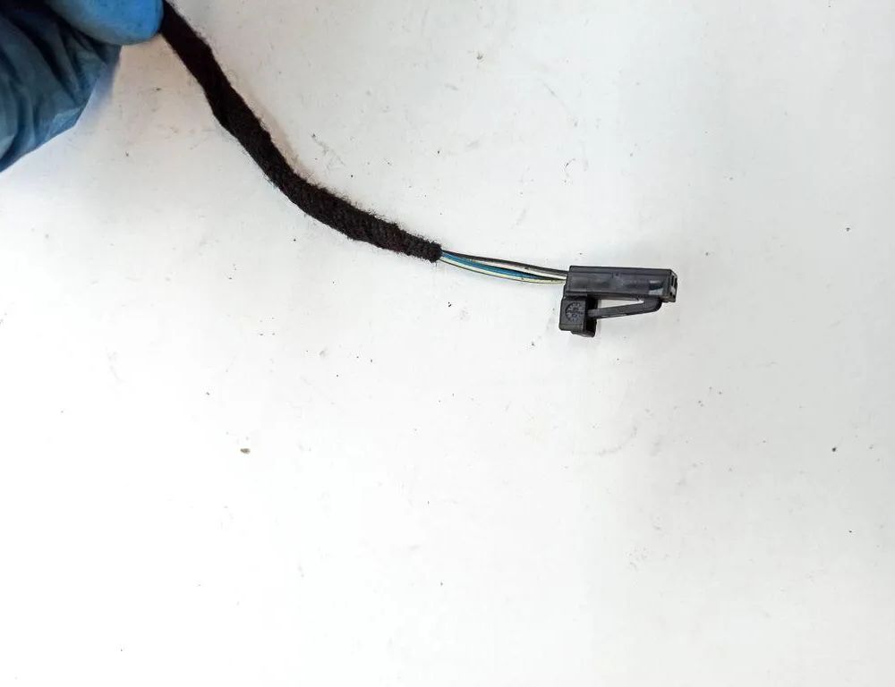 AUDI A4 B8/8K (2011-2016) Aizmugurējo labo durvju elektroinstalācija 1J0973714,1K0972923,1K0971975,4F0971841E,4B0971832,443906102,8K09733231,8K0971030,4L0971841,8K0971030E,1J0973332A,443906102E,1718871,8K0959845,17166701,4F0971841 32936600