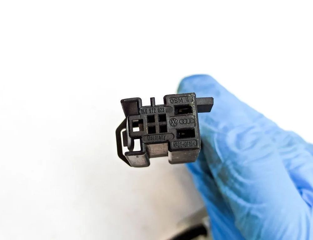 AUDI A4 B8/8K (2011-2016) Aizmugurējo labo durvju elektroinstalācija 1J0973714,1K0972923,1K0971975,4F0971841E,4B0971832,443906102,8K09733231,8K0971030,4L0971841,8K0971030E,1J0973332A,443906102E,1718871,8K0959845,17166701,4F0971841 32936600