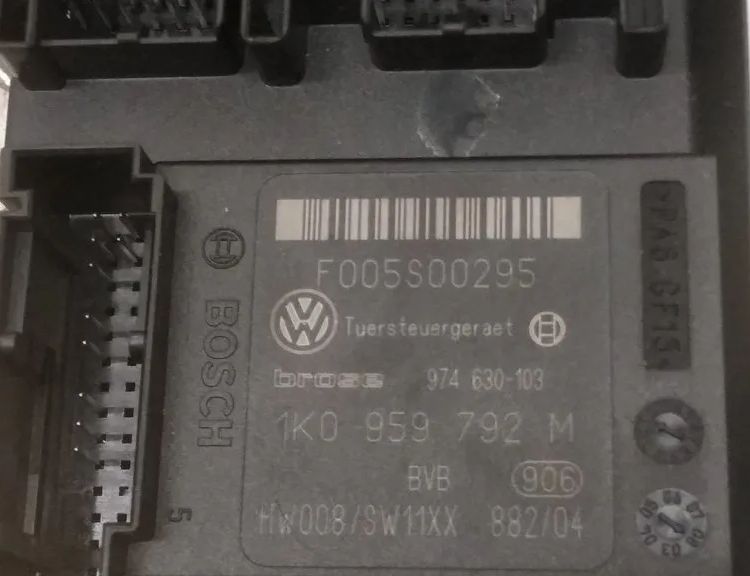 SEAT Leon 2 generation (2005-2012) Стеклоподъемник передней правой двери 1T0959702G 13923269