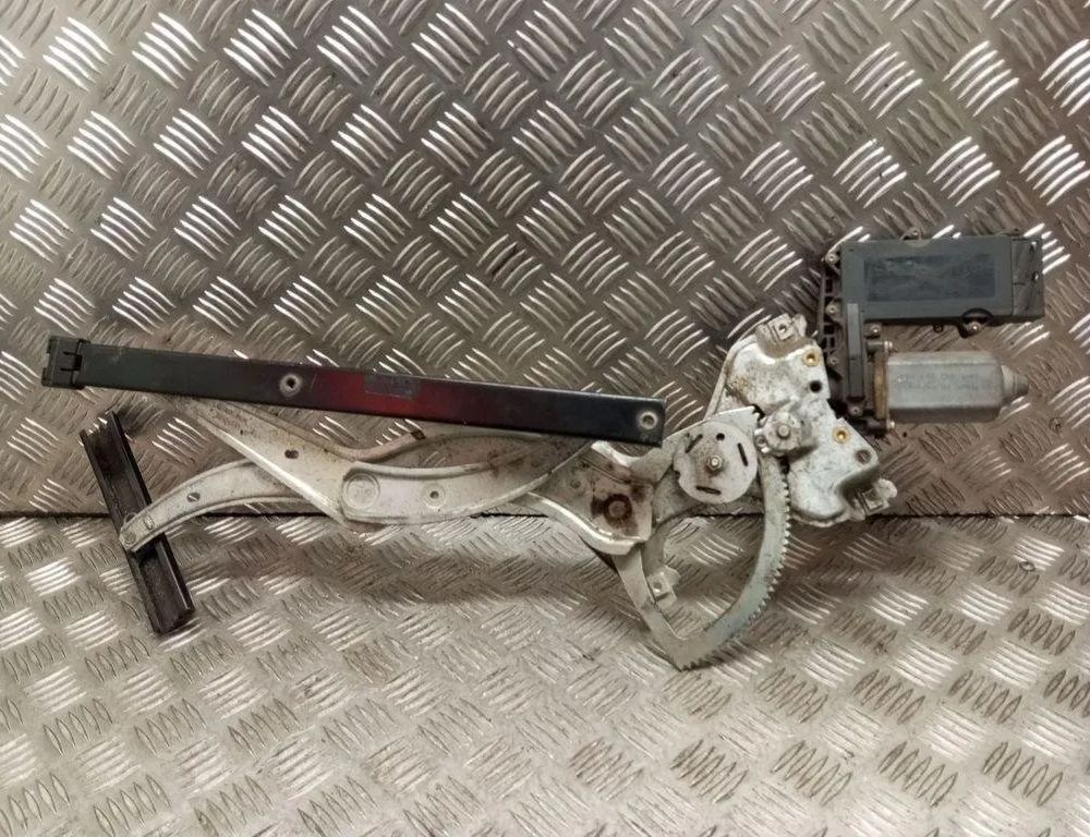 VOLKSWAGEN Passat B7 (2010-2015) Стеклоподъемник передней правой двери 05075011 32017208