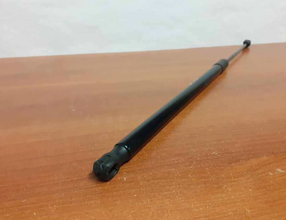 BMW 1 Series F40 (2019-2024) Aizmugurējā bagāžnieka amartizātors labajā pusē 7456042,#8047,51.24-7456042-04 14330849