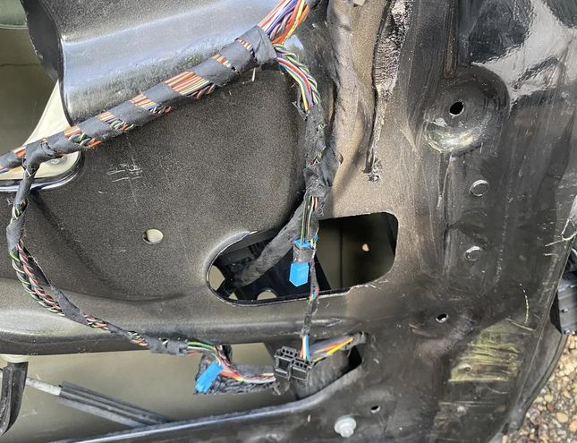 BMW 5 Series F10/F11 (2009-2017) Front Left Door 1670537-1A,9147281-01,#E2744 25205027