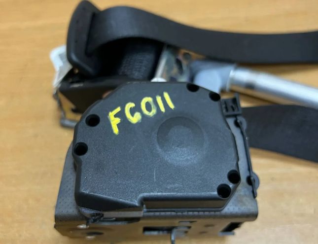 BMW 7 Series E65/E66 (2001-2008) Priekšējā kreisā drošības josta 00063774,#F6011 30084226