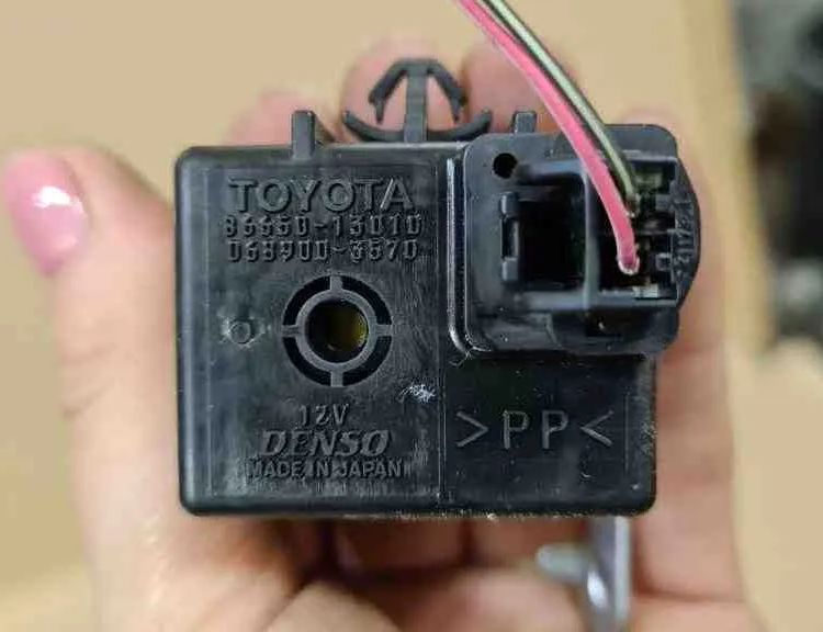 TOYOTA Avensis 2 generation (2002-2009) Реле 8665013010,0689003570 32712129