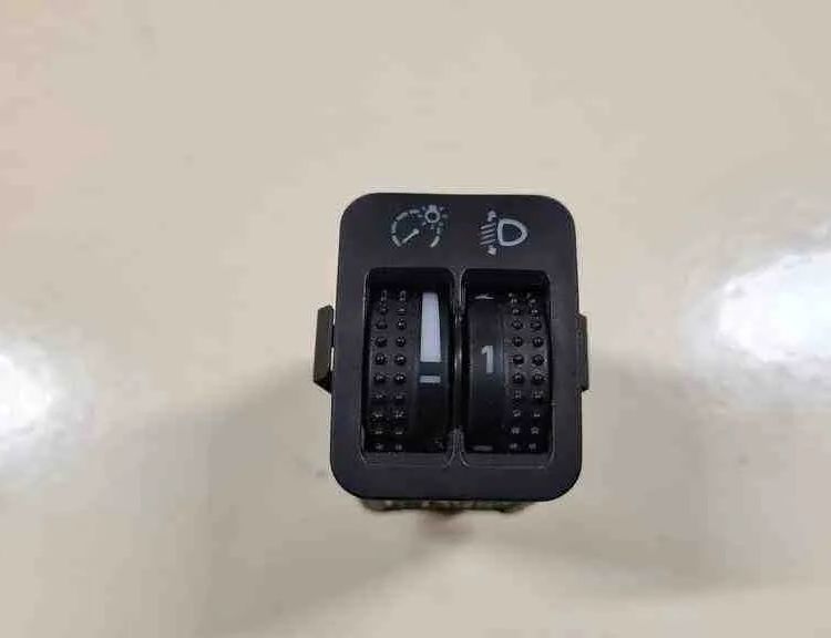 SEAT Alhambra 1 generation (1996-2010) Переключатель регулировки высоты фар 7M3941333 32712476