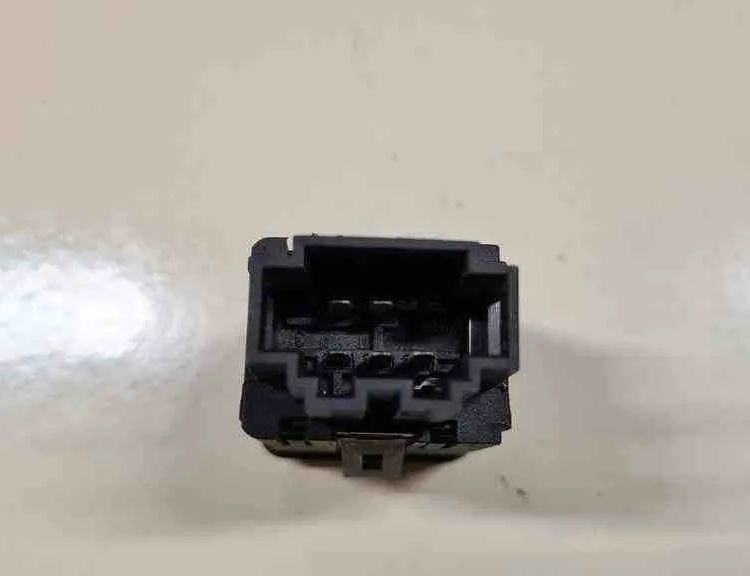 SEAT Alhambra 1 generation (1996-2010) Переключатель регулировки высоты фар 7M3941333 32712476