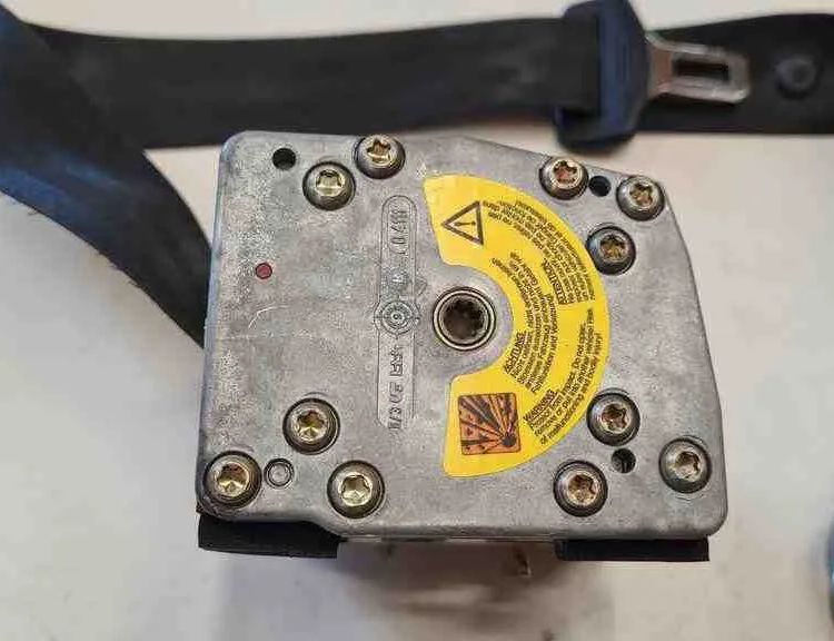 AUDI A6 C6/4F (2004-2011) Rear Right Seatbelt 00067250C,00064577 32713422