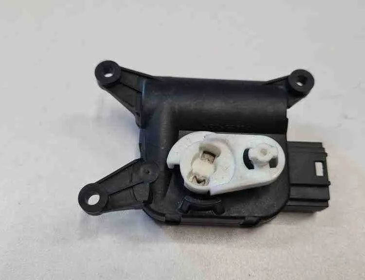 VOLKSWAGEN Passat B7 (2010-2015) Salona sildītāja vadības vārsti 3C1907511A,CZ1168802860 32713586