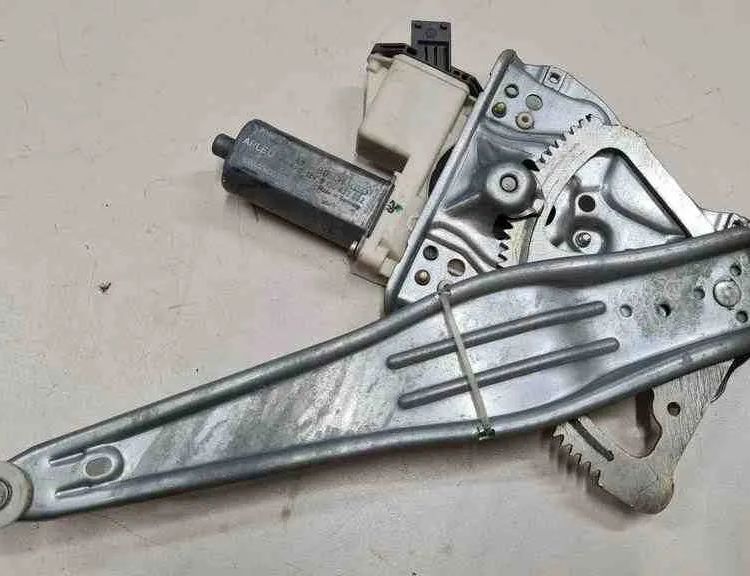 TOYOTA Avensis 2 generation (2002-2009) Rear left door window lifter 992046100,0130822032,999060102 32714343