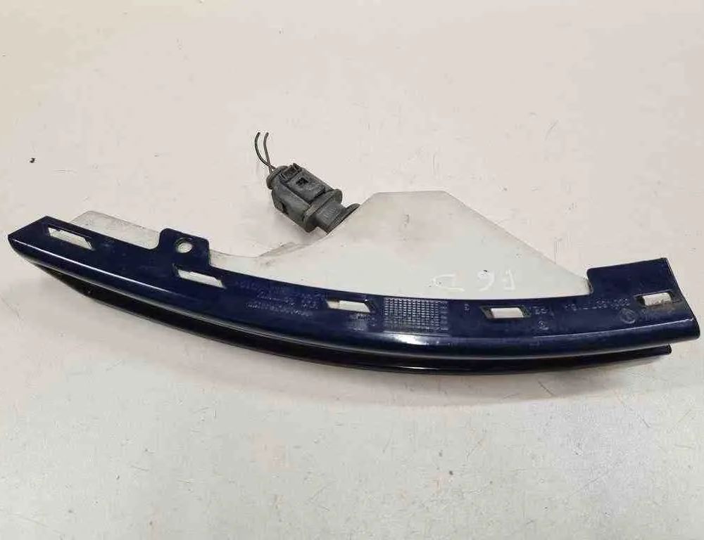 VOLKSWAGEN Passat B7 (2010-2015) Front right turn light 3C0807718A,3C0953042E 32716110